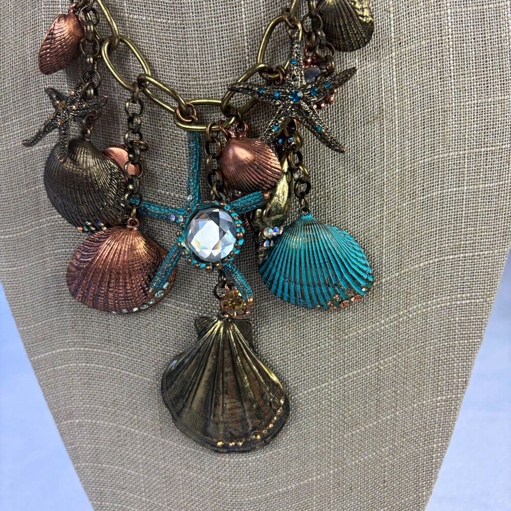 Stunning Traci Lynn "Seaside" Starfish Seashell statement bib charm necklace